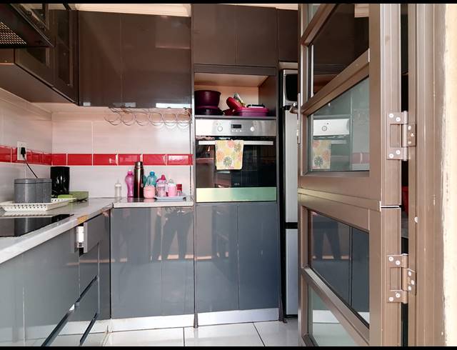 3 BEDROOM HOUSE FOR SALE IN TLHABANE WEST